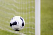 LM: Kl�ska Borussii w Marsylii, Barca rozgromi�a BATE, Chelsea zatrzymana w Walencji