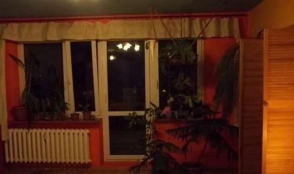 C:\Users\bturek\Desktop\2014 08 13 Kupujący dzwonią tylko raz\Duży pokój - złe.jpg